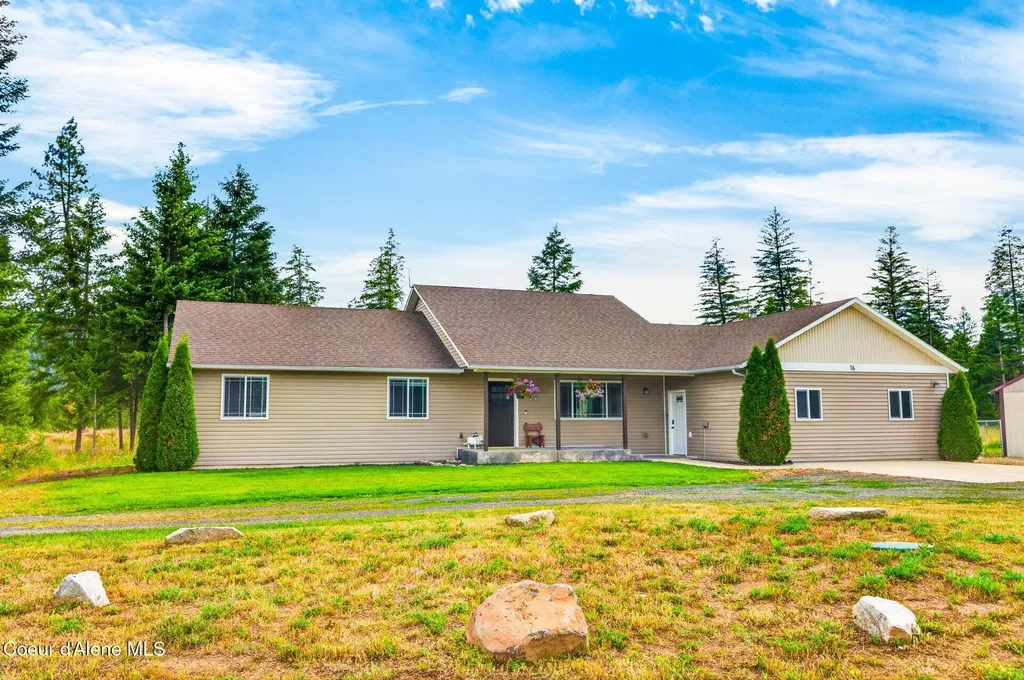 16 Hadley Lane Blanchard ID 83804