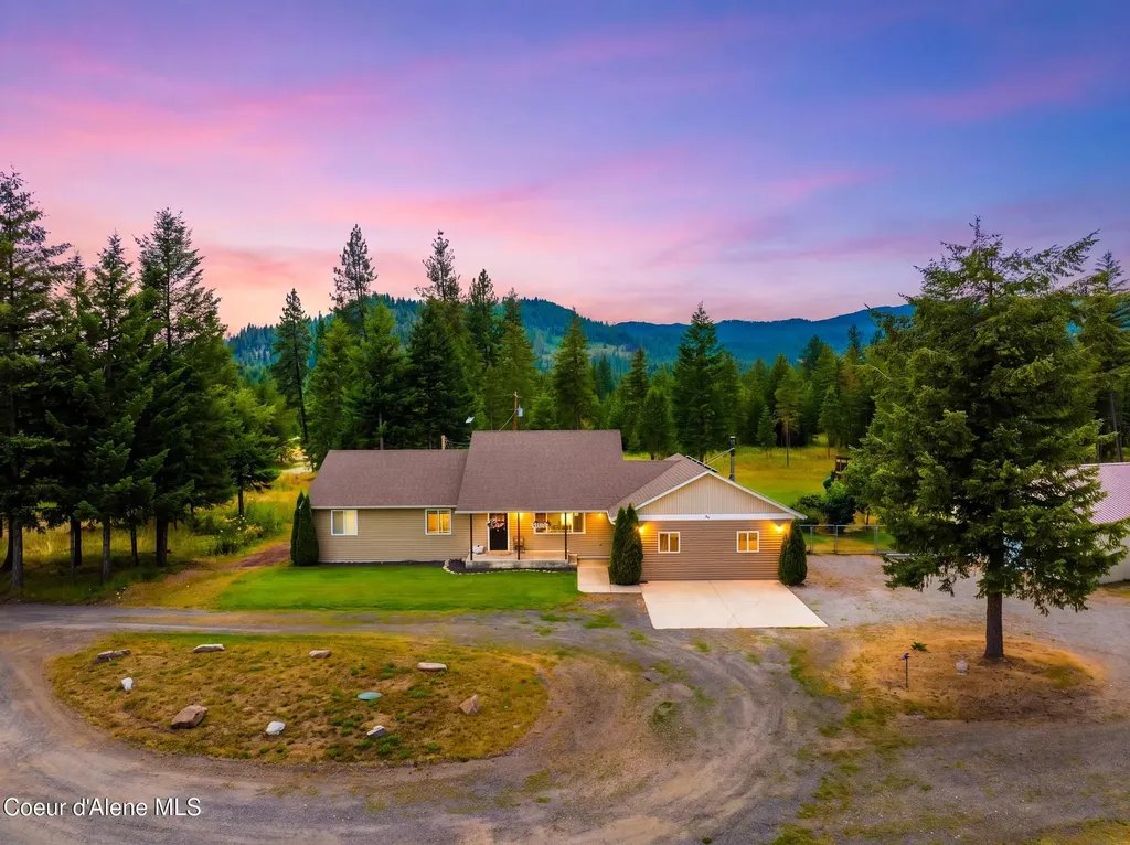 16 Hadley Lane Blanchard ID 83804