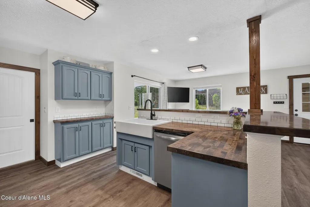 16 Hadley Lane Blanchard ID 83804