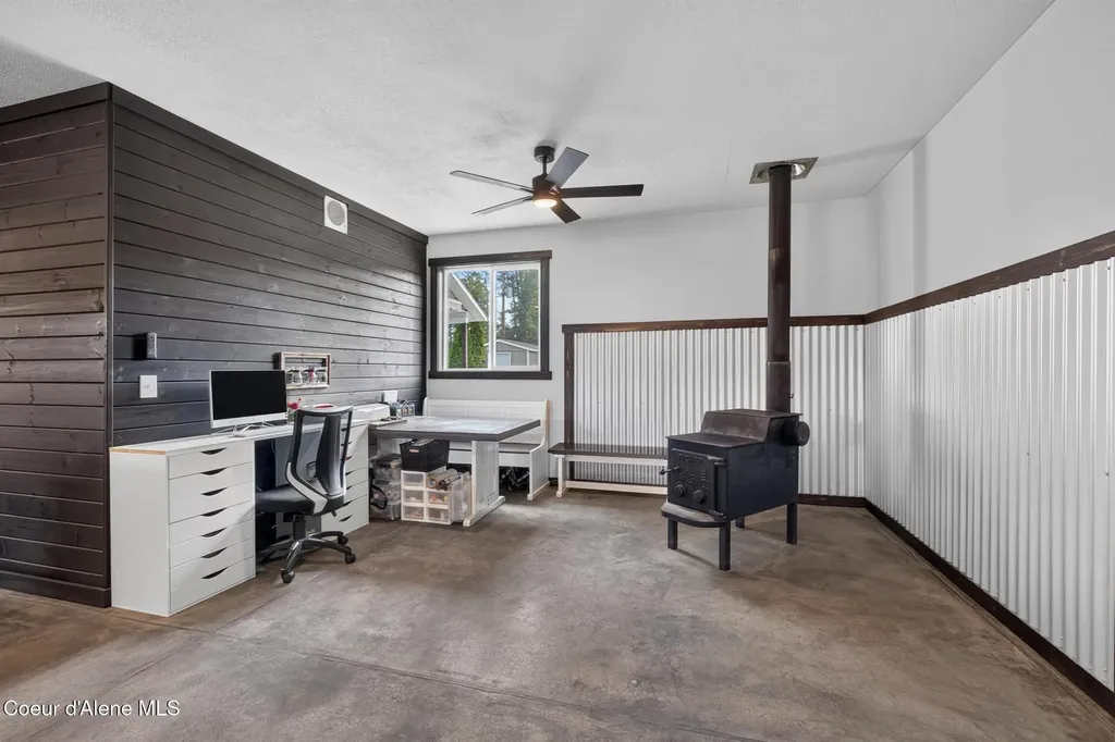 16 Hadley Lane Blanchard ID 83804