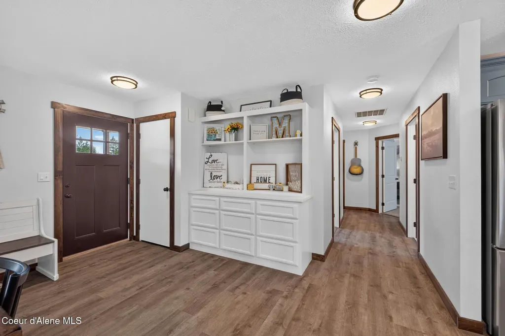 16 Hadley Lane Blanchard ID 83804