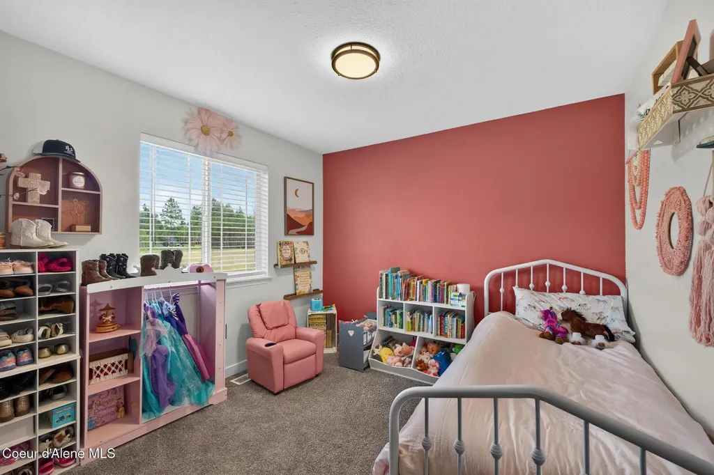 16 Hadley Lane Blanchard ID 83804