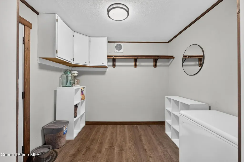 16 Hadley Lane Blanchard ID 83804