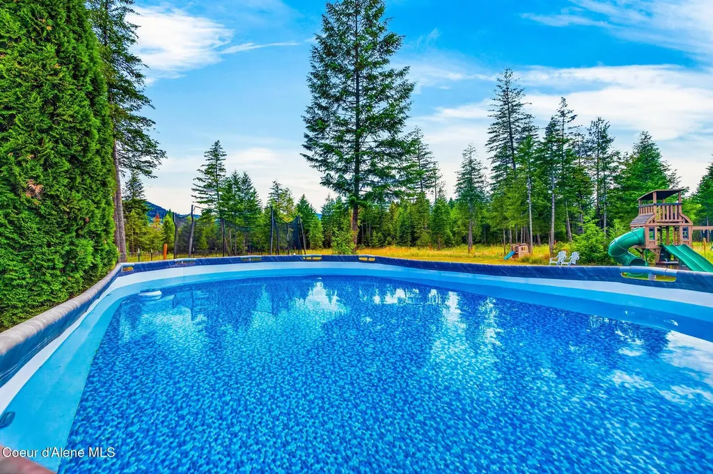 16 Hadley Lane Blanchard ID 83804