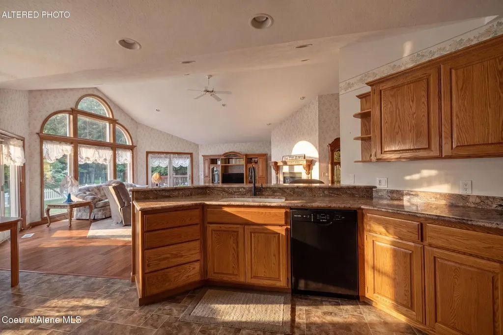 6008 N 18th Street Dalton Gardens ID 83815