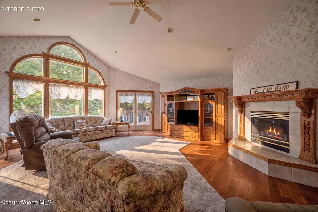 6008 N 18th Street Dalton Gardens ID 83815