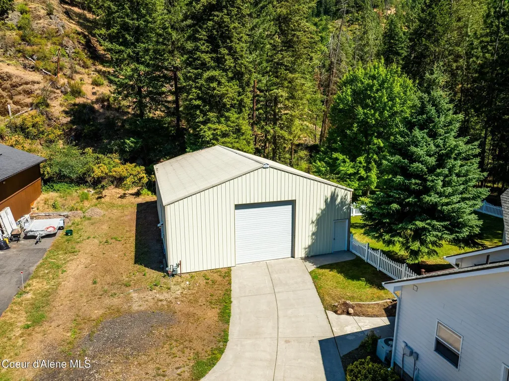 6008 N 18th Street Dalton Gardens ID 83815