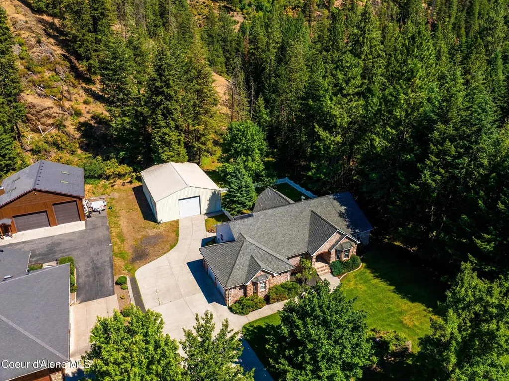 6008 N 18th Street Dalton Gardens ID 83815