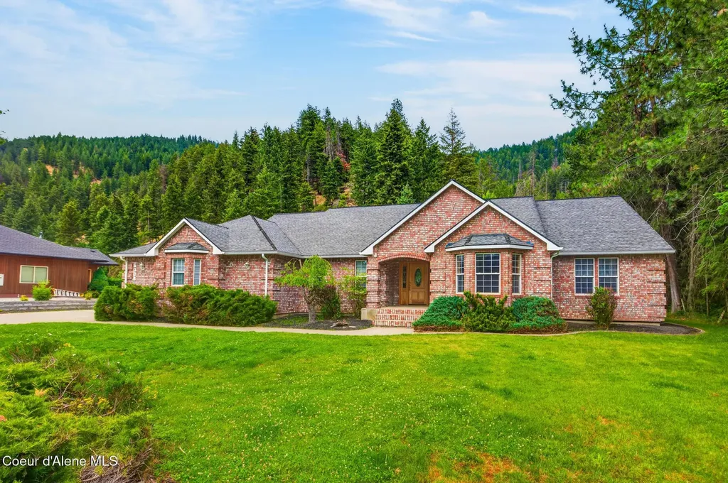 6008 N 18th Street Dalton Gardens ID 83815