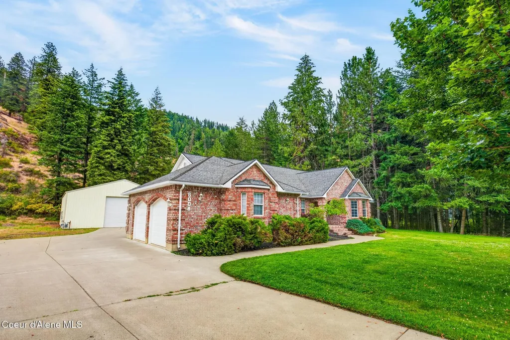 6008 N 18th Street Dalton Gardens ID 83815
