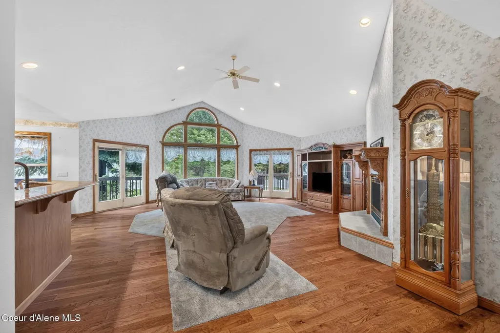 6008 N 18th Street Dalton Gardens ID 83815