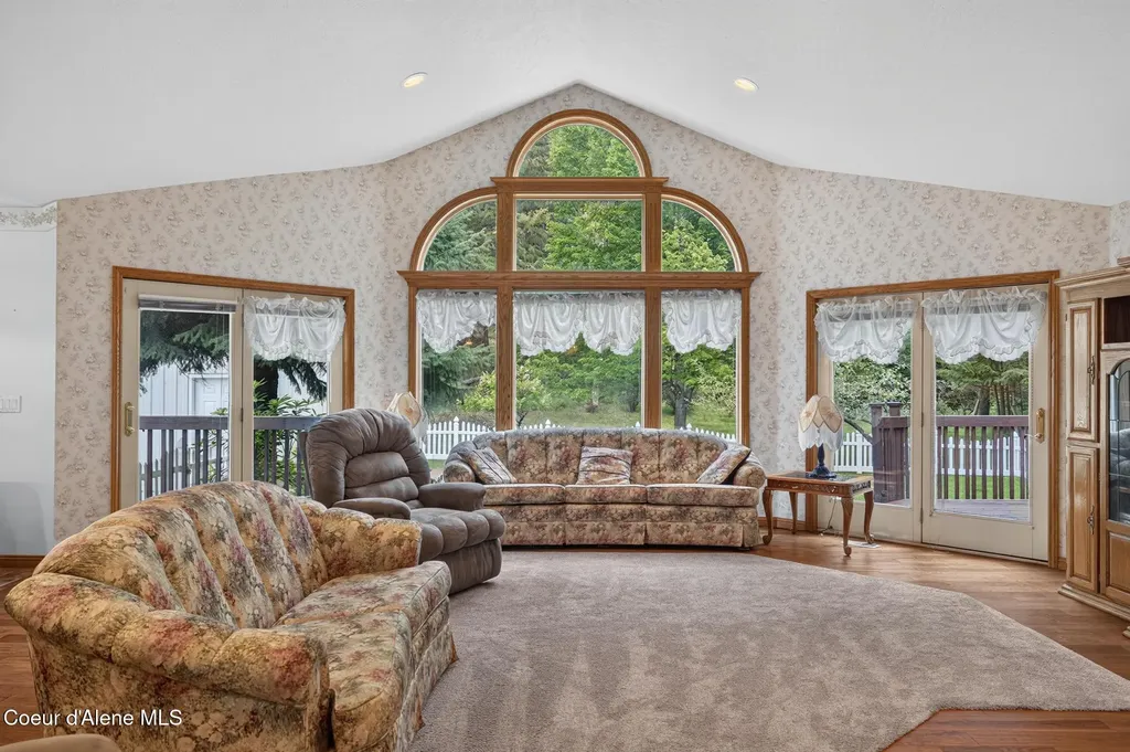 6008 N 18th Street Dalton Gardens ID 83815
