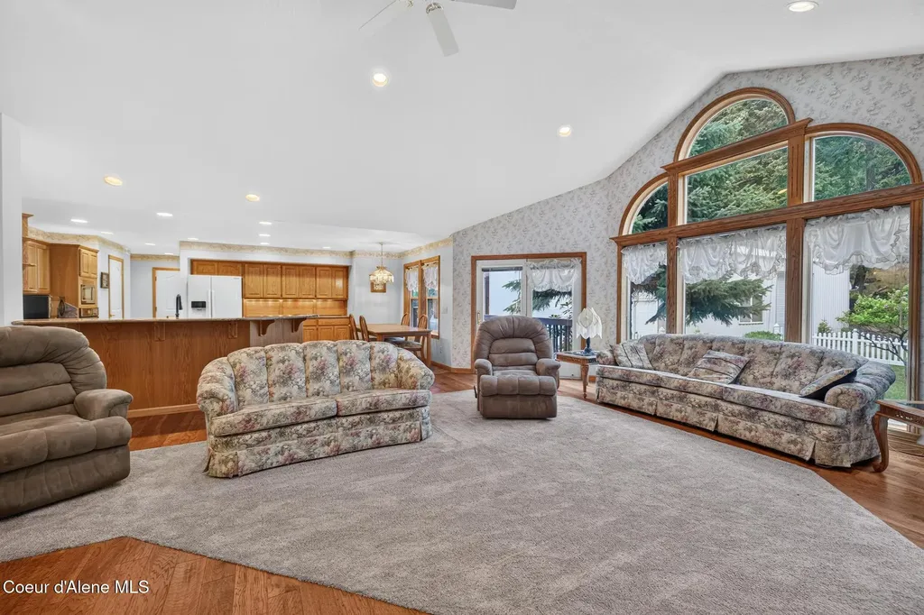 6008 N 18th Street Dalton Gardens ID 83815