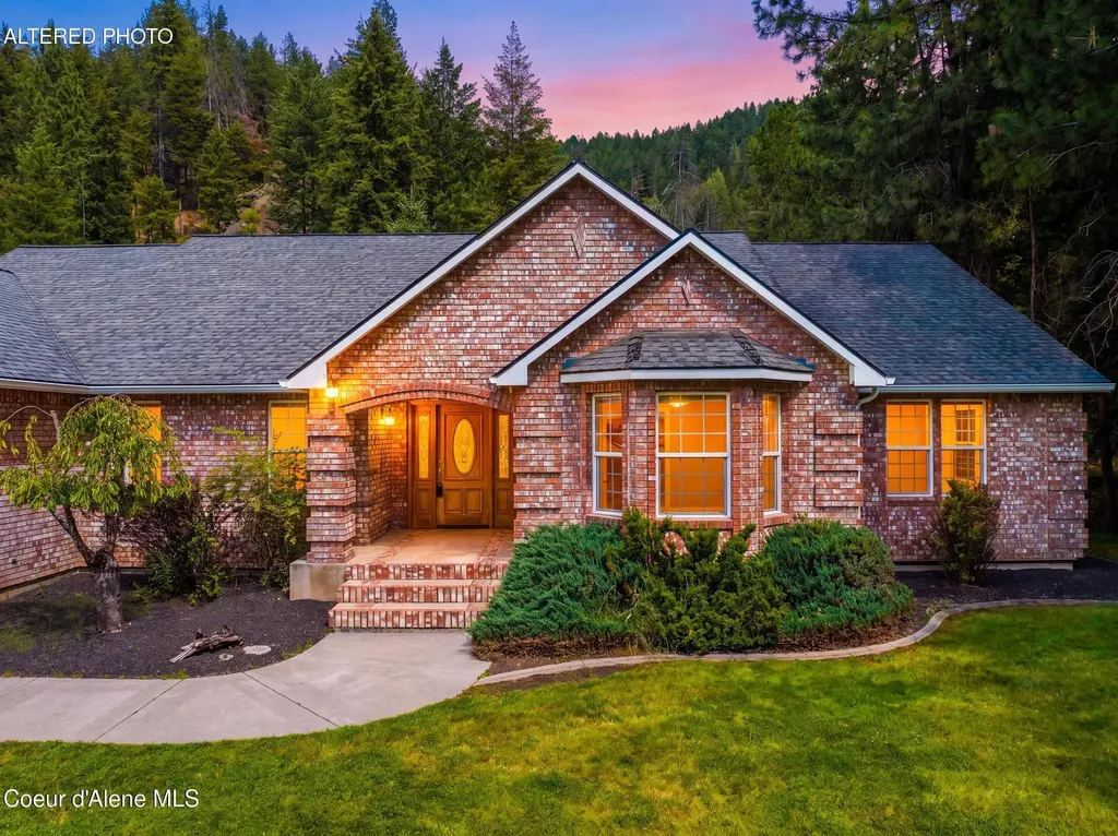 6008 N 18th Street Dalton Gardens ID 83815