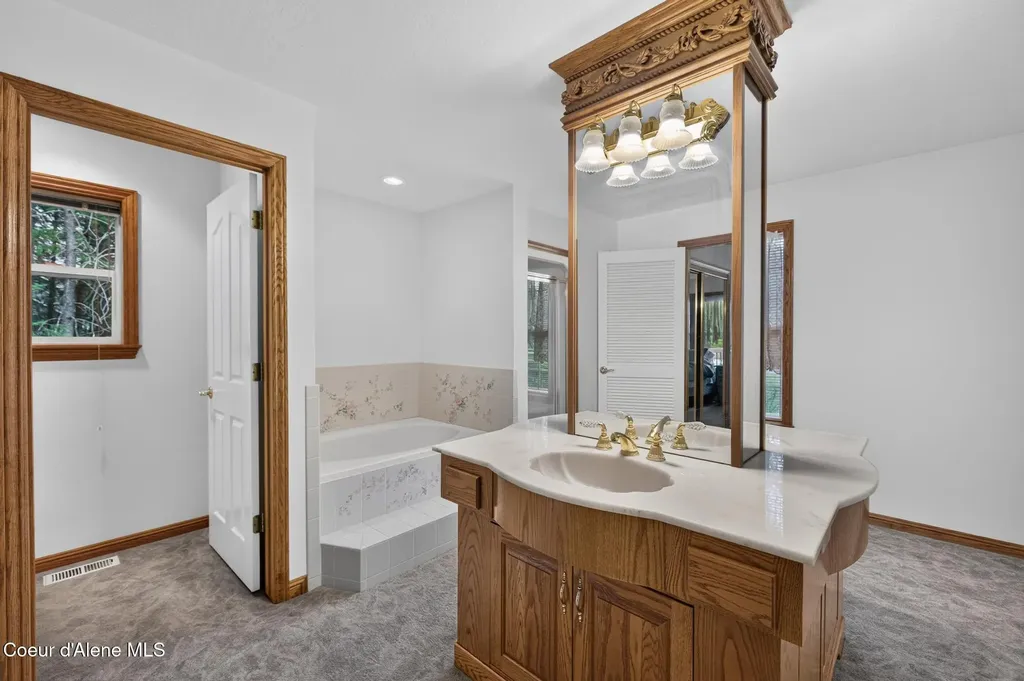 6008 N 18th Street Dalton Gardens ID 83815