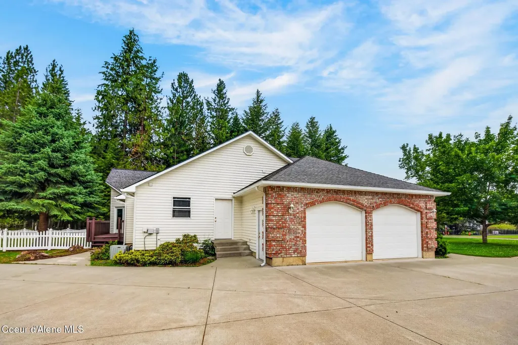 6008 N 18th Street Dalton Gardens ID 83815