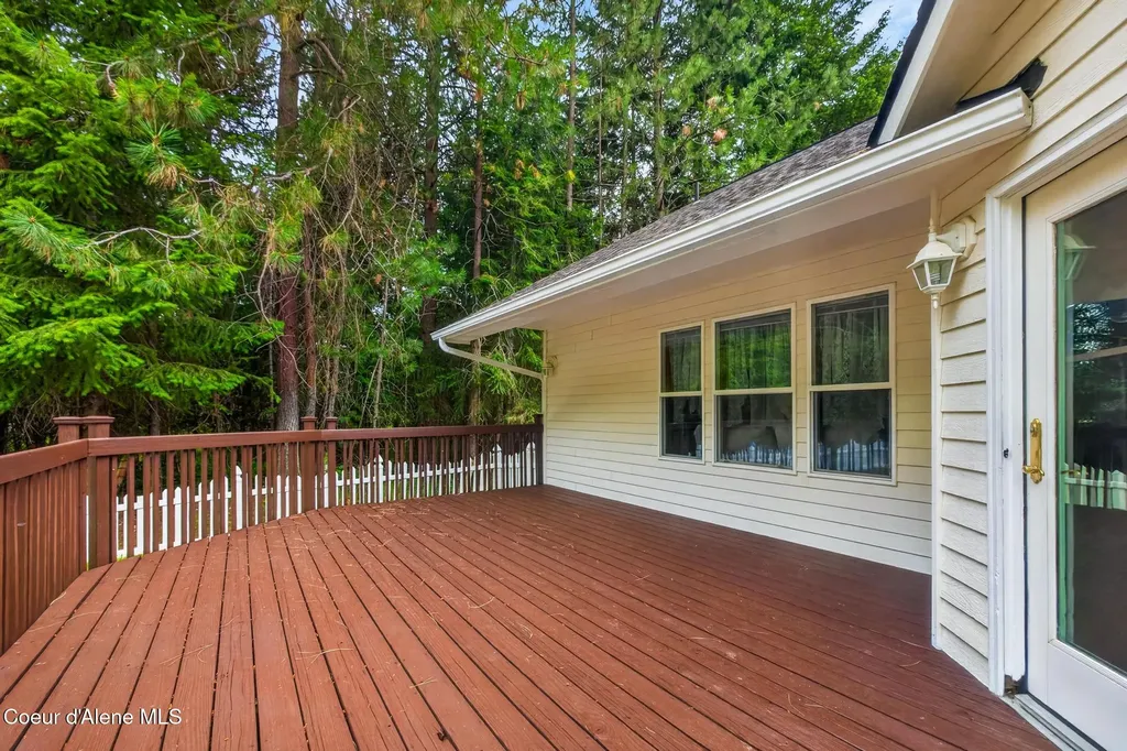 6008 N 18th Street Dalton Gardens ID 83815