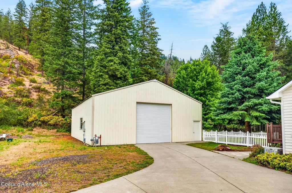 6008 N 18th Street Dalton Gardens ID 83815