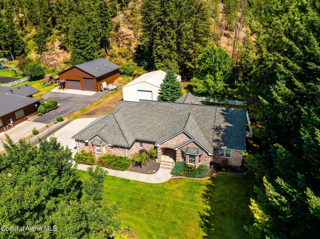 6008 N 18th Street Dalton Gardens ID 83815