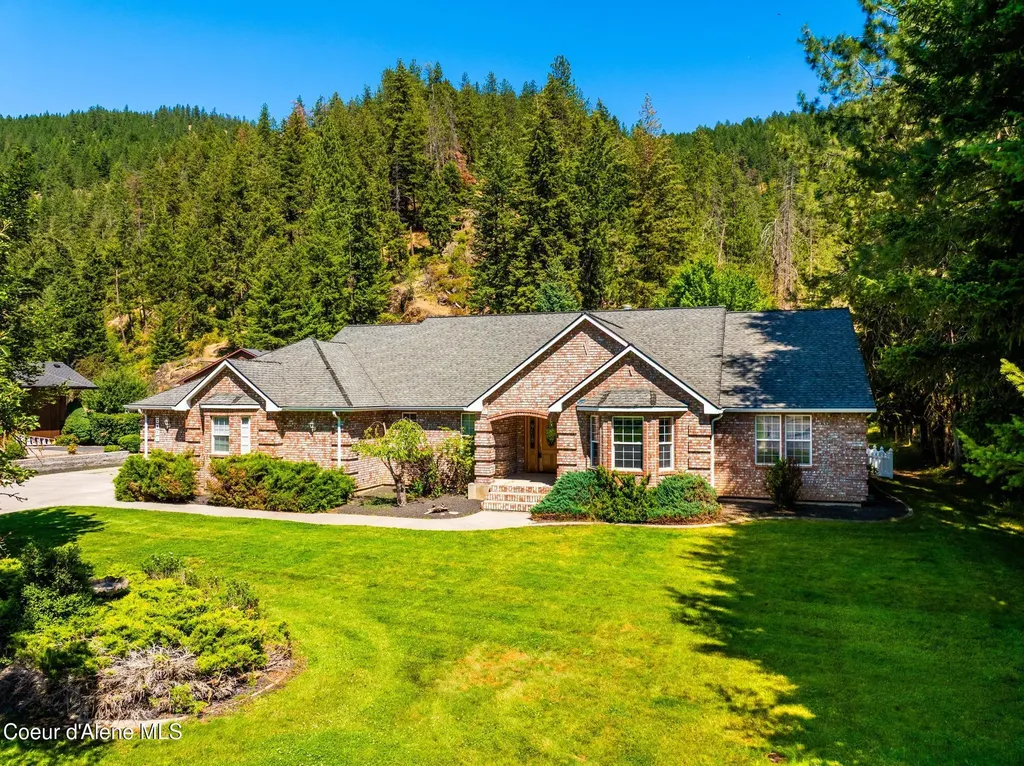 6008 N 18th Street Dalton Gardens ID 83815