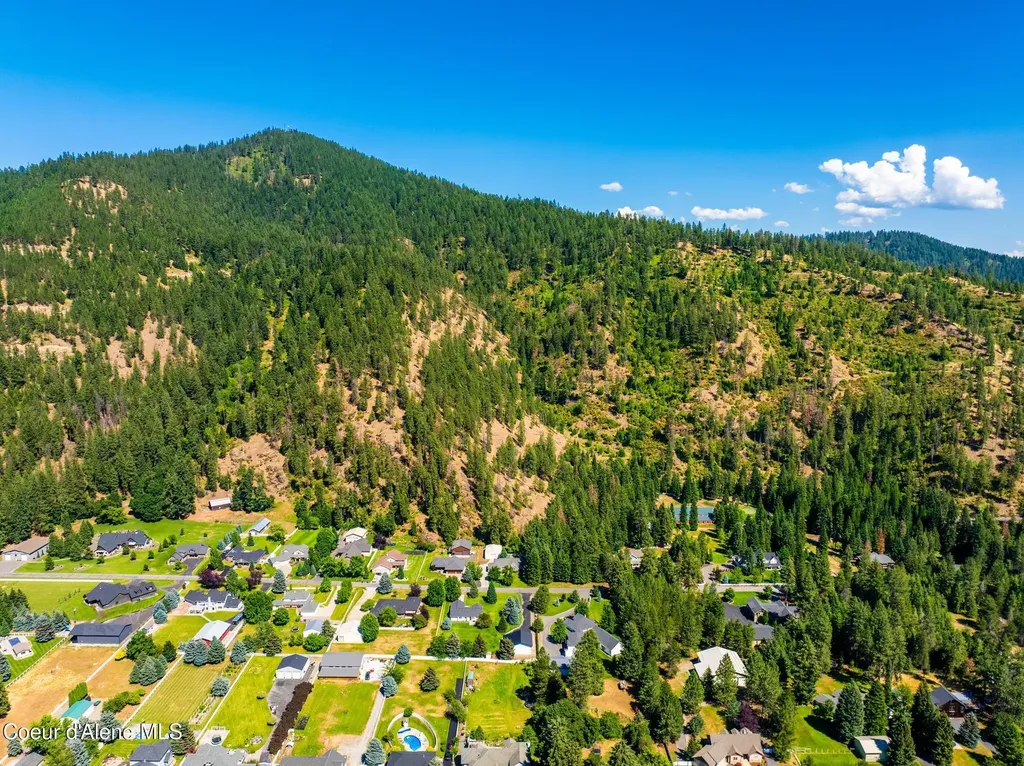 6008 N 18th Street Dalton Gardens ID 83815