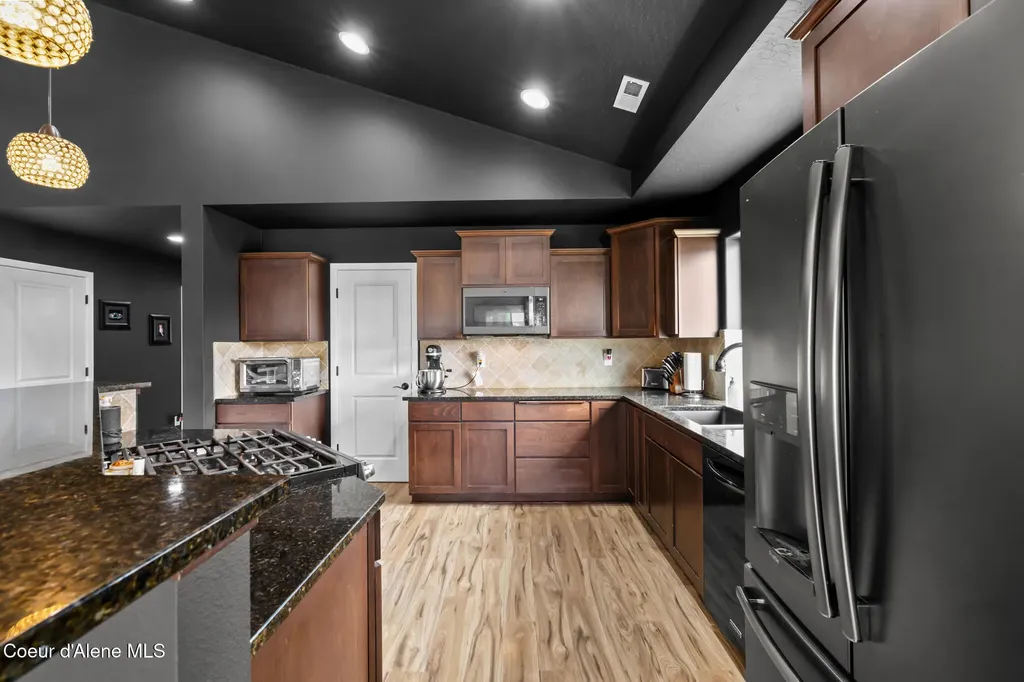 1779 N Clark Fork Parkway Post Falls ID 83854