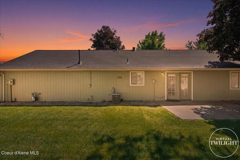 697 W Honeysuckle Avenue Hayden ID 83835