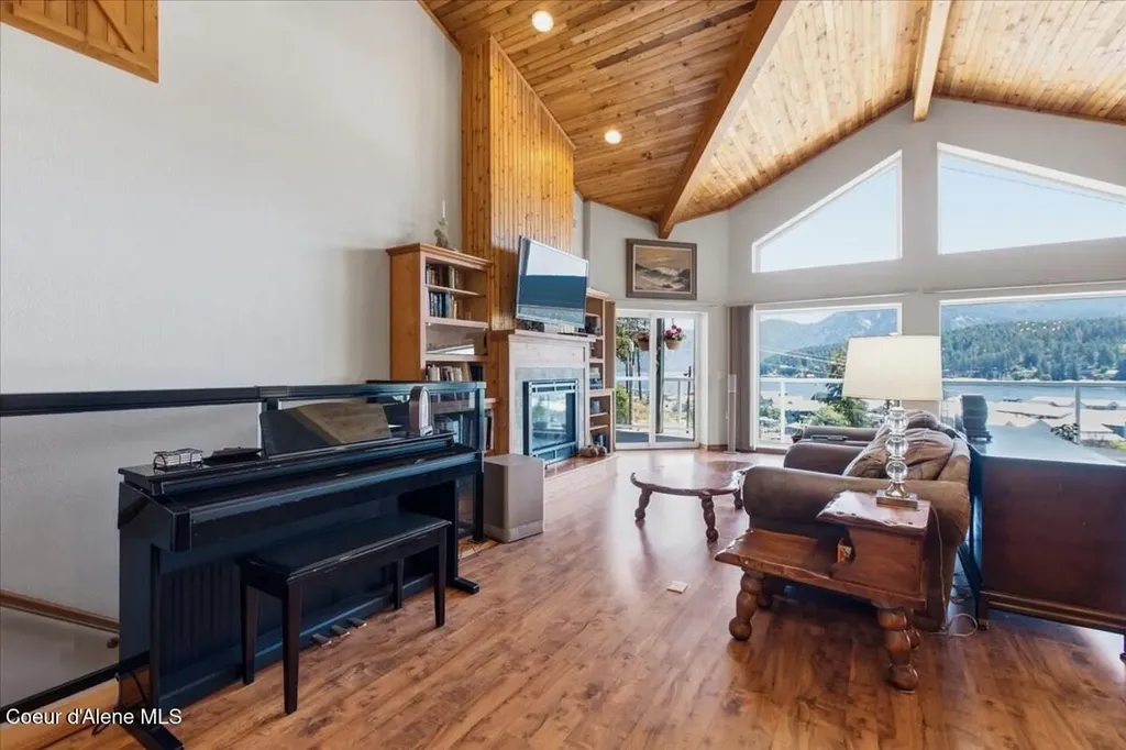 16861 E Pier Road Bayview ID 83803
