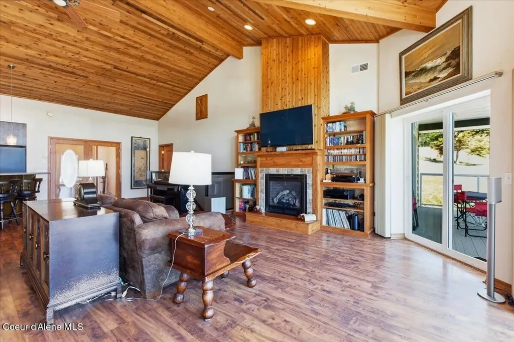 16861 E Pier Road Bayview ID 83803