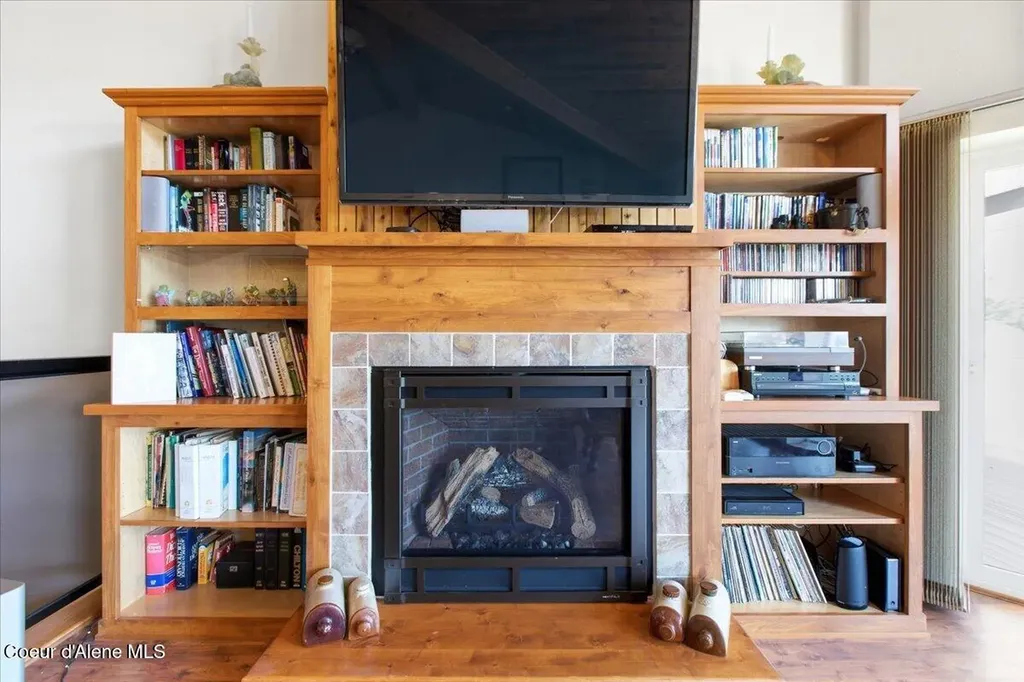 16861 E Pier Road Bayview ID 83803