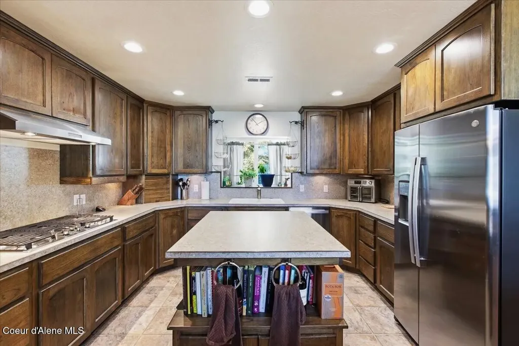 16861 E Pier Road Bayview ID 83803