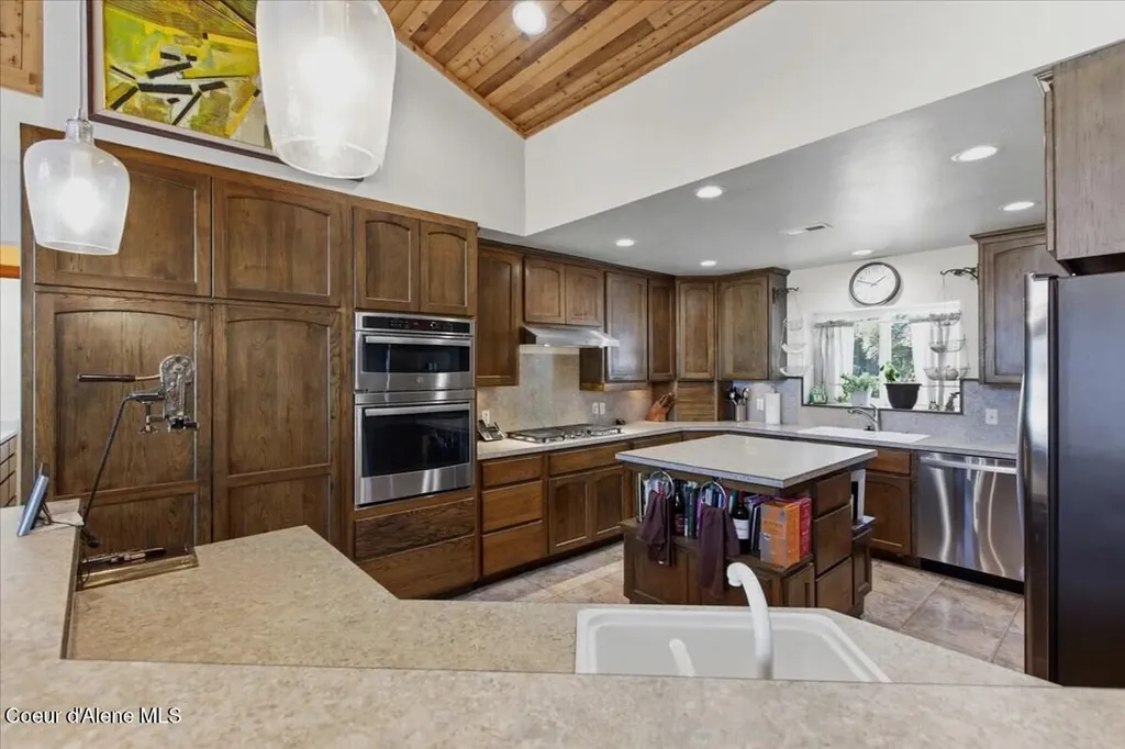 16861 E Pier Road Bayview ID 83803