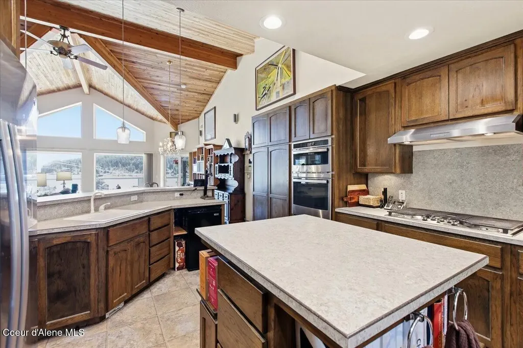 16861 E Pier Road Bayview ID 83803