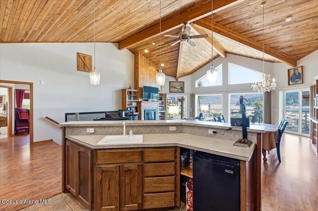 16861 E Pier Road Bayview ID 83803