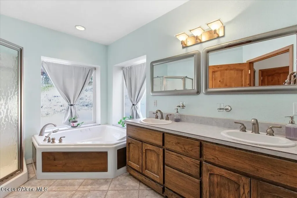 16861 E Pier Road Bayview ID 83803
