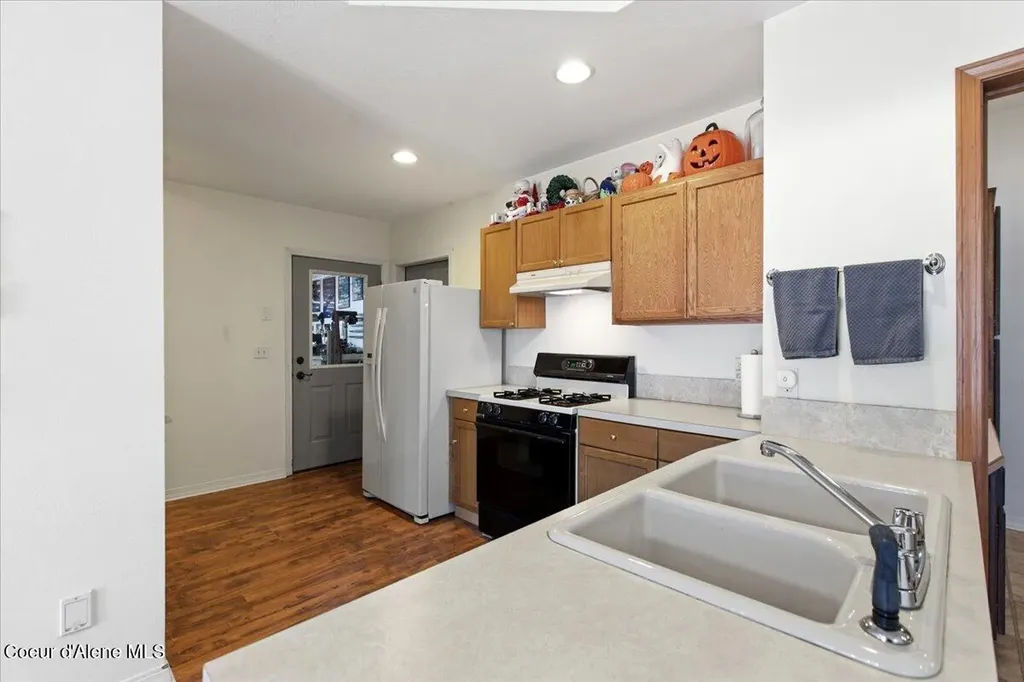 16861 E Pier Road Bayview ID 83803