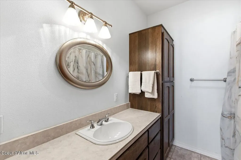 16861 E Pier Road Bayview ID 83803
