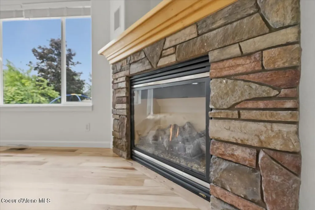 2587 W Dumont Drive Coeur D'alene ID 83815
