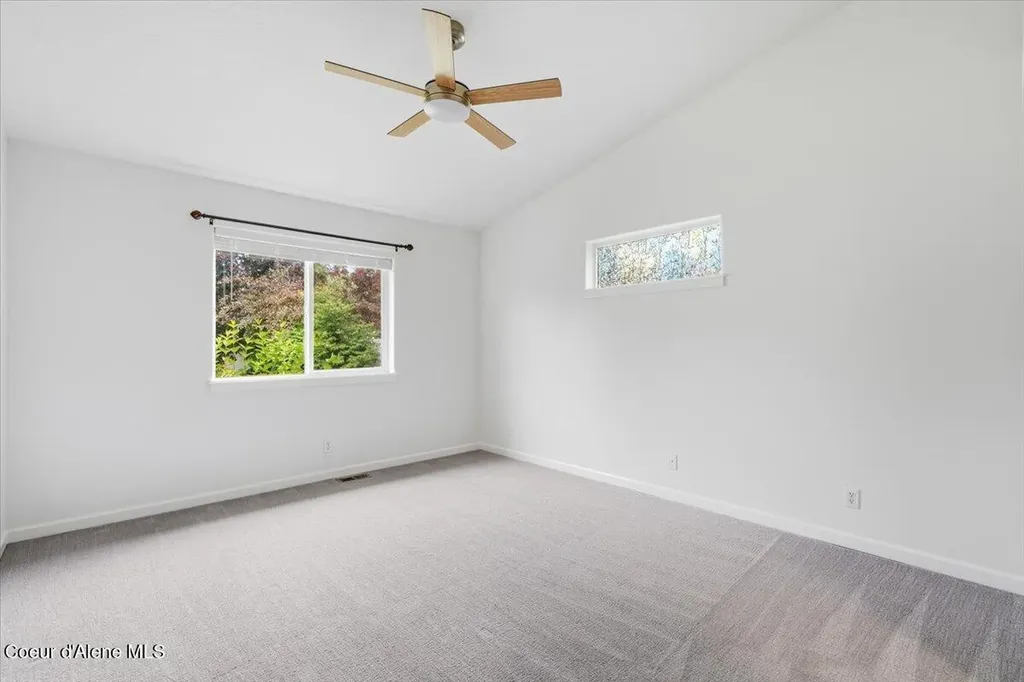 2587 W Dumont Drive Coeur D'alene ID 83815