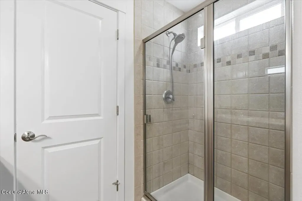 2587 W Dumont Drive Coeur D'alene ID 83815