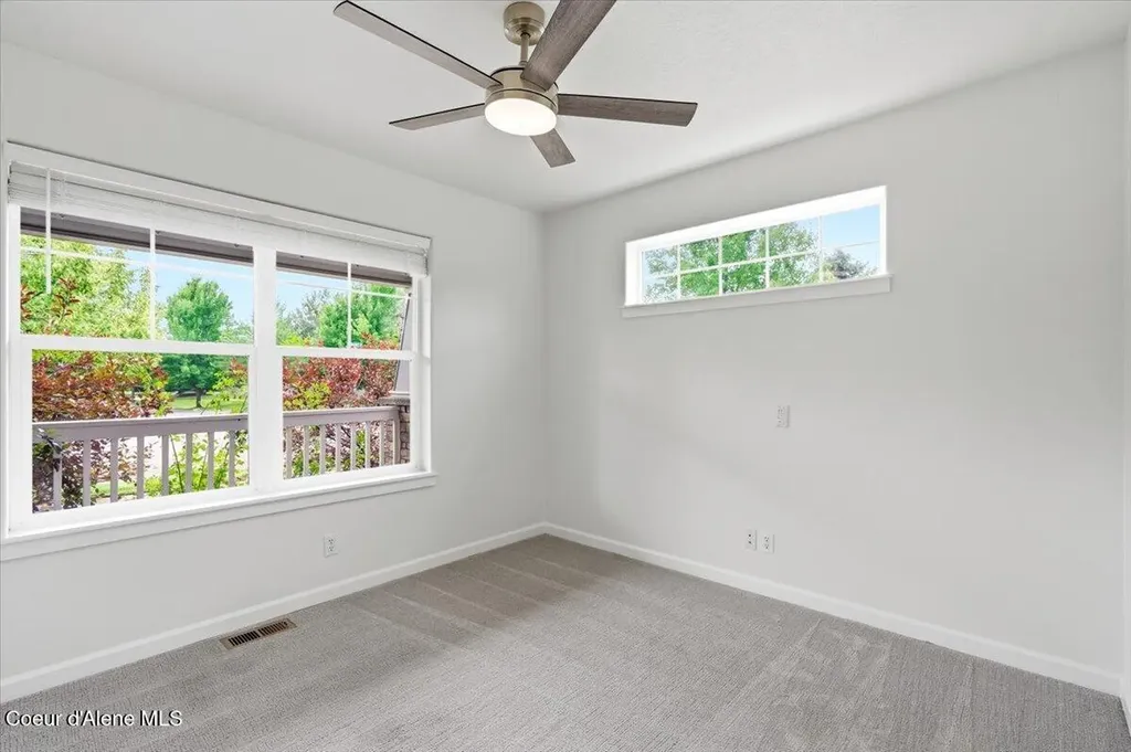 2587 W Dumont Drive Coeur D'alene ID 83815