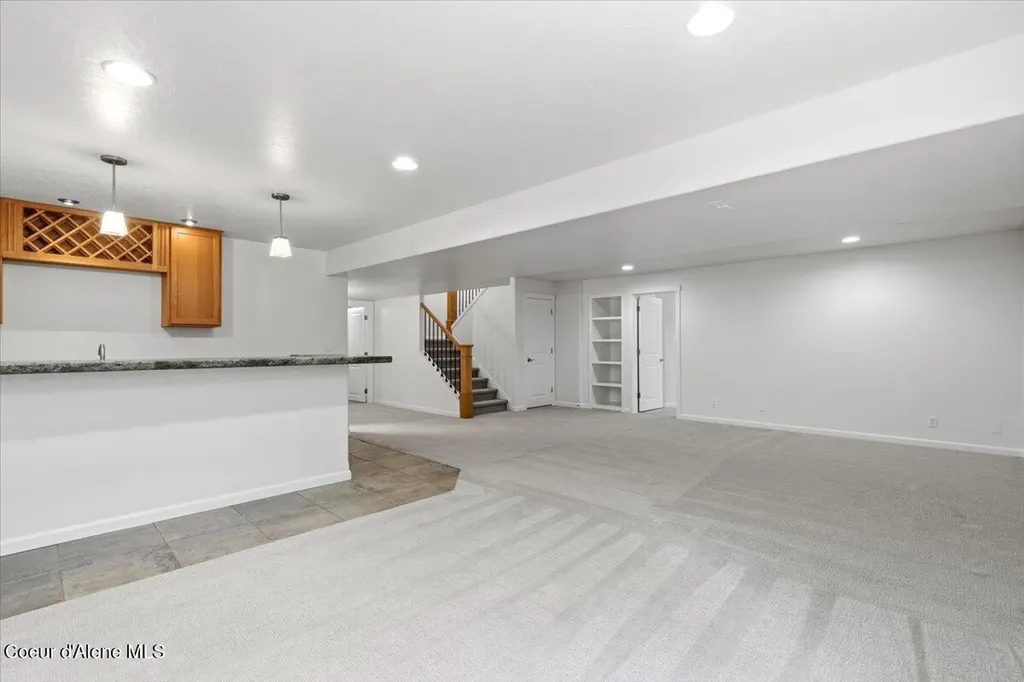 2587 W Dumont Drive Coeur D'alene ID 83815