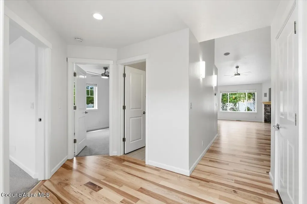 2587 W Dumont Drive Coeur D'alene ID 83815