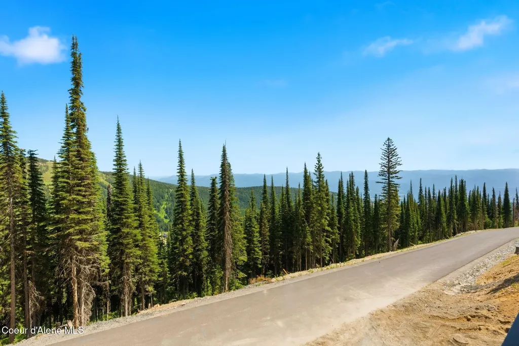 723 Tall Timber Road Sandpoint ID 83864
