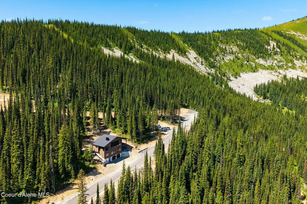 723 Tall Timber Road Sandpoint ID 83864