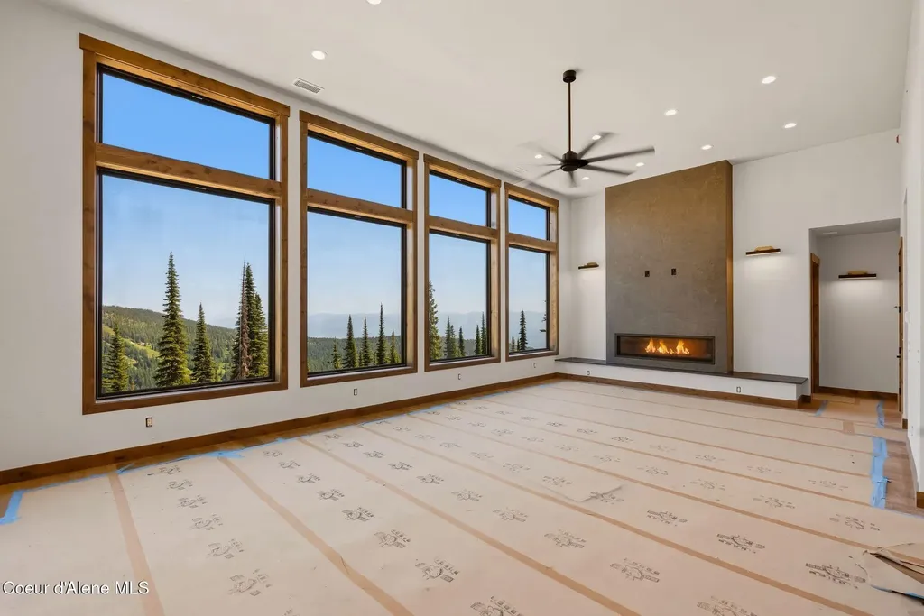 723 Tall Timber Road Sandpoint ID 83864