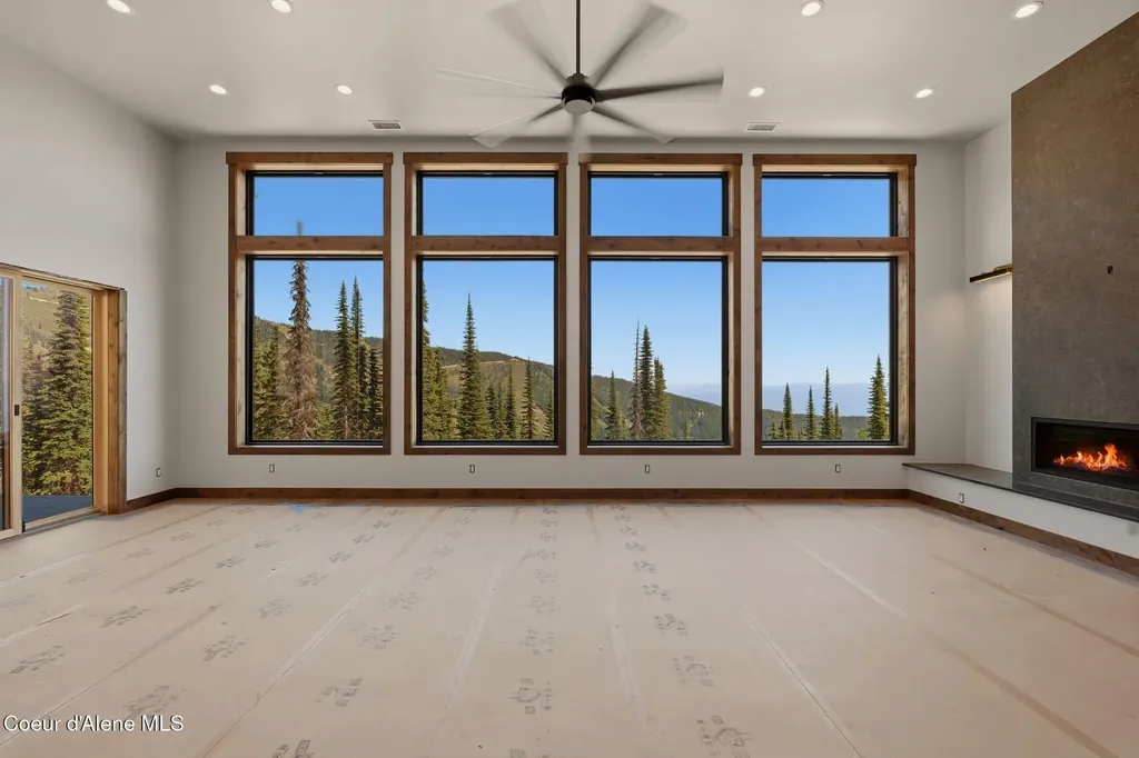 723 Tall Timber Road Sandpoint ID 83864