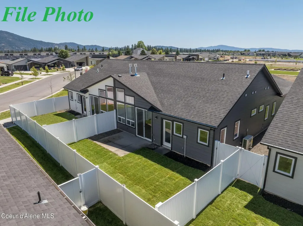 7793 N Mocha Lp Coeur D'alene ID 83815