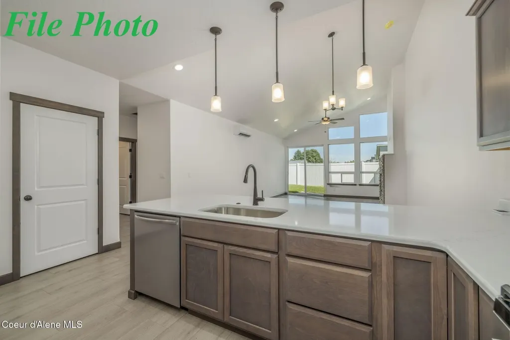 7745 N Mocha Lp Coeur D'alene ID 83815