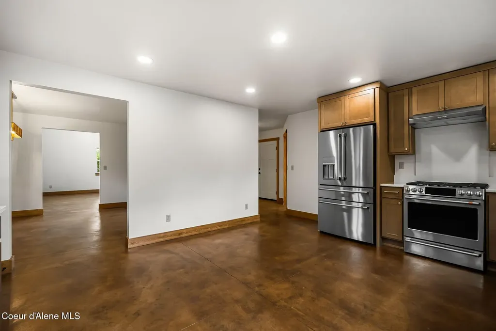 603 Mackies Way Sandpoint ID 83864